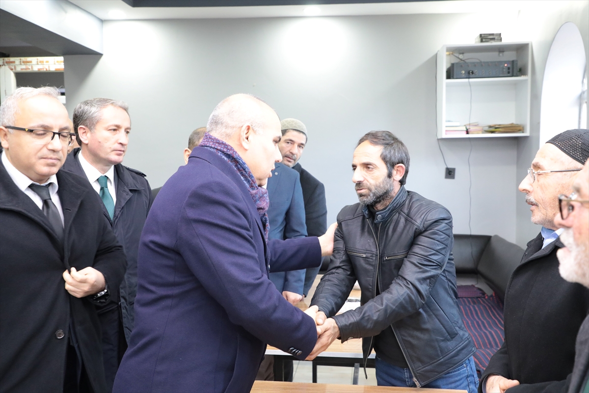 Ağrı'da trafik kazasında ağır yaralanan lise öğrencisi yaşam mücadelesini kaybetti