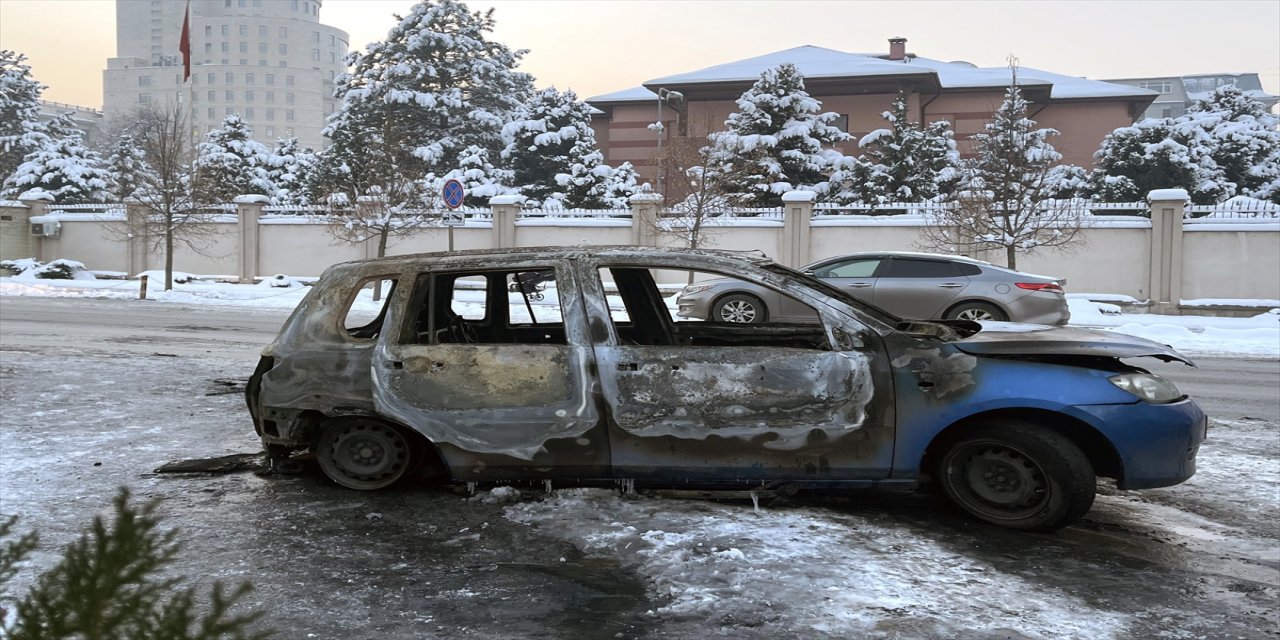 Türkiye'nin Bişkek Büyükelçiliği yakınında araçta çıkan yangına ilişkin rapor talep edildi
