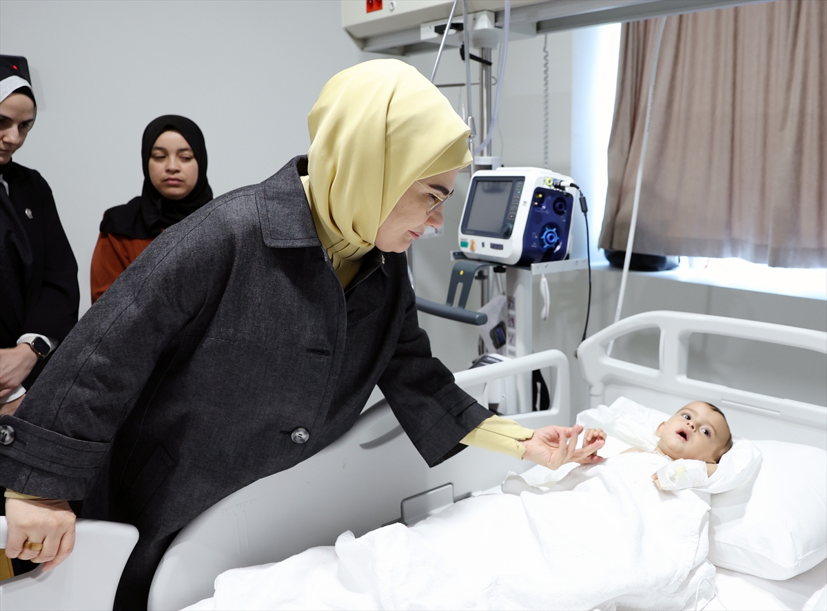 Emine Erdoğan'dan, Gazze'li hasta çocuklara şefkat eli