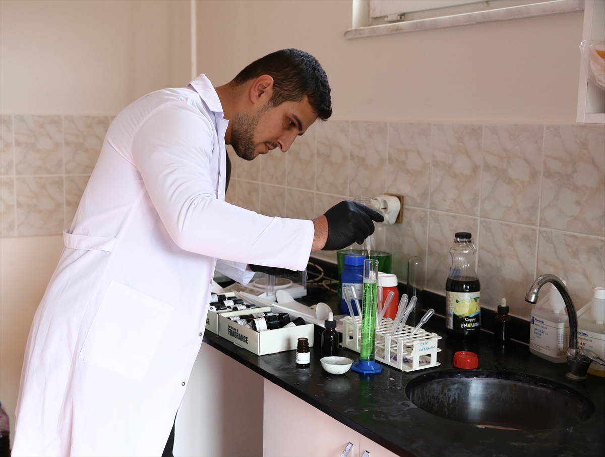 Genç kimyager KOSGEB desteğiyle deterjan imalatçısı oldu