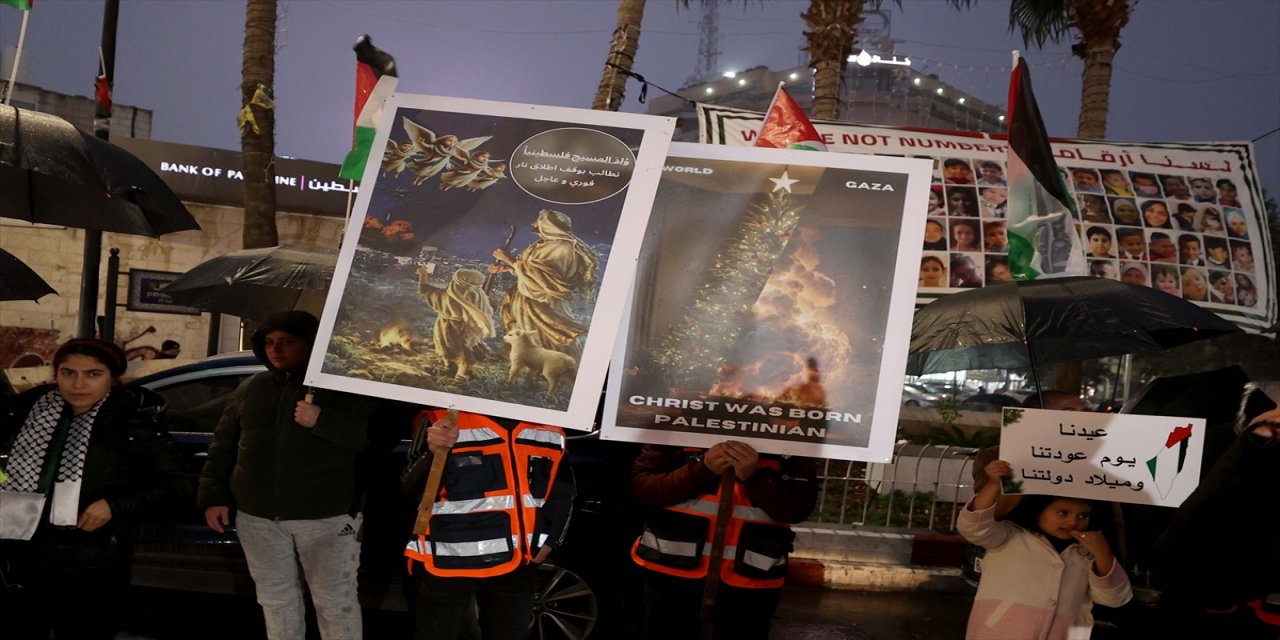 Batı Şeria'da "Gazze'de ateşkes talebiyle" gösteri düzenlendi