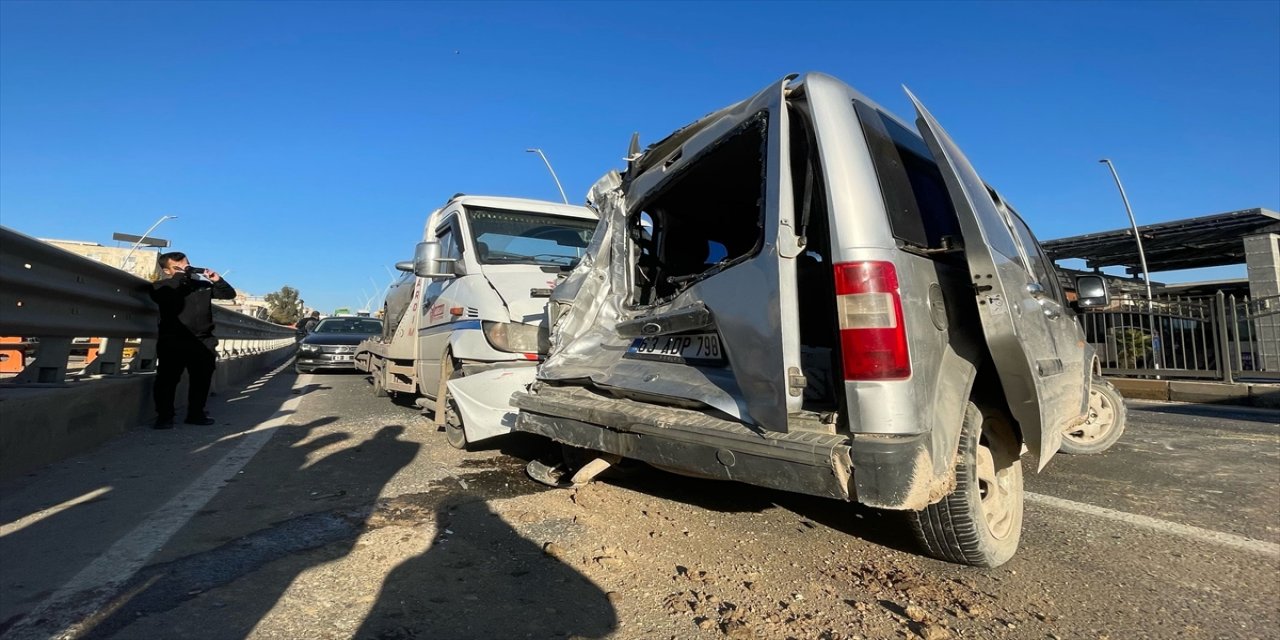 Şanlıurfa'da zincirleme trafik kazasında 7 kişi yaralandı