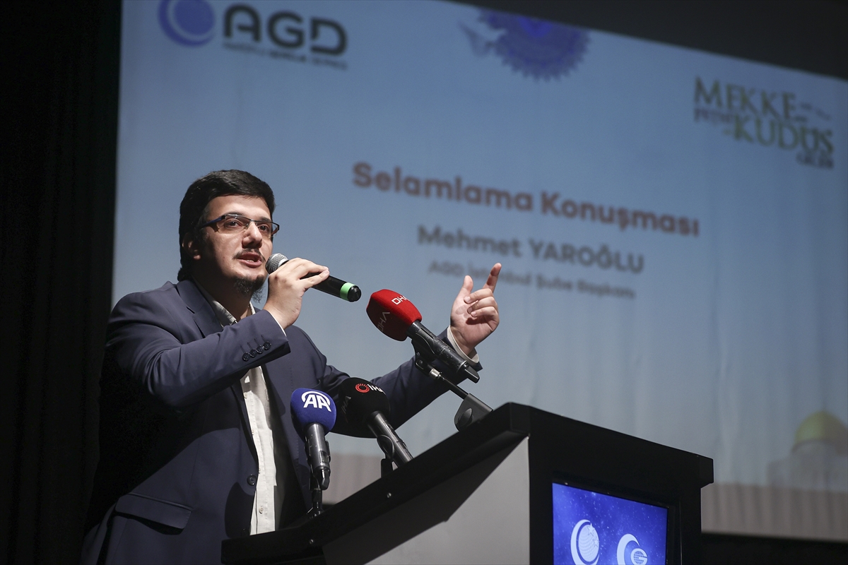 İstanbul'da Mekke'nin fethinin 1393'üncü yıl dönümü kutlandı