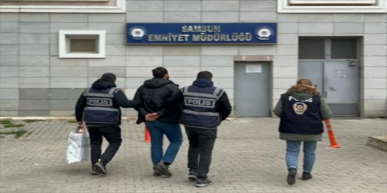 Polisin radarına giren 14 dolandırıcı kıskıvrak yakalandı.