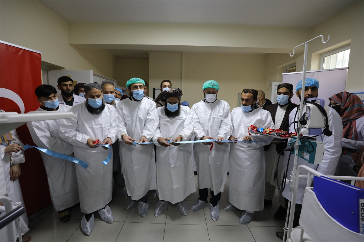 Afganistan'da TİKA'dan Atatürk Çocuk Hastanesine tıbbi malzeme