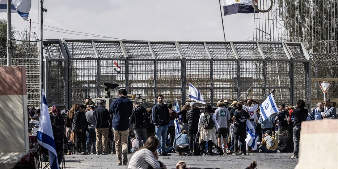 İsrail'deki aşırı sağcı gruplar, insani yardımların Mısır sınırından Gazze'ye girişini engellemeye çalıştı