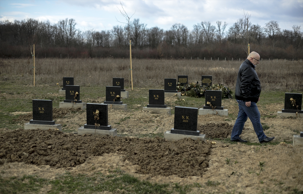 "Avrupa hayali"nde son durak Bosna Hersek'teki kimsesizler mezarlığı
