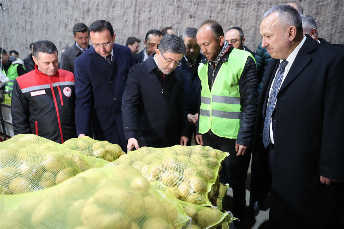 Bakan Yumaklı “Tohumların %97’si Türkiye’de üretilmektedir