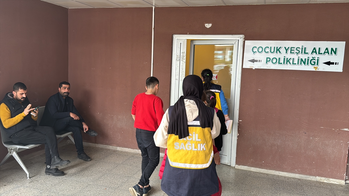 Adıyaman'da 8 öğrenci gıda zehirlenmesi şüphesiyle hastaneye kaldırıldı