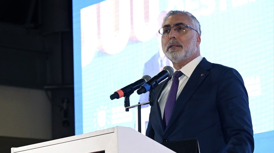Bakan Işıkhan, "2024 yılını 'emekliler yılı' olarak ilan ettik"