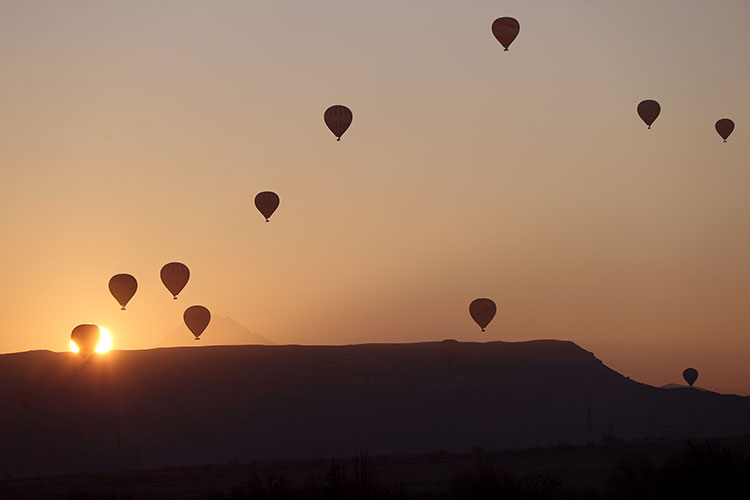 CUMA HUTBESİ : “ZARARLI ALIŞKANLIKLARIN ESİRİ OLMAYALIM”