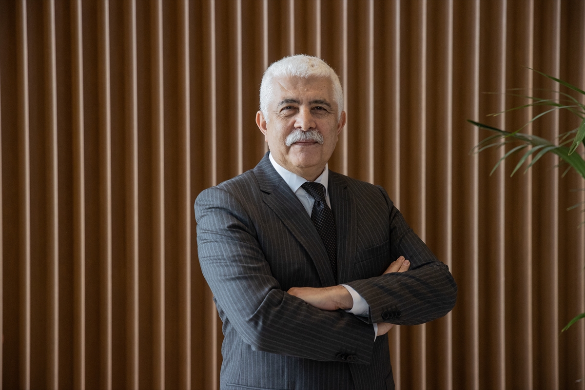 Fuat Sezgin'in 17 ciltlik "Arap-İslam Bilimler Tarihi" eseri Türkçeye kazandırıldı