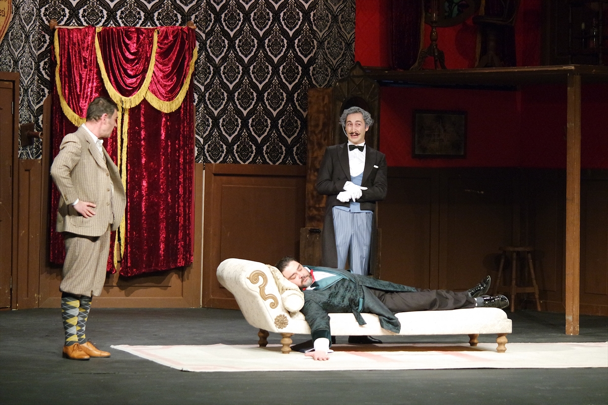 Bursa Uluslararası Balkan Ülkeleri Tiyatro Festivali 11'inci kez perde açtı