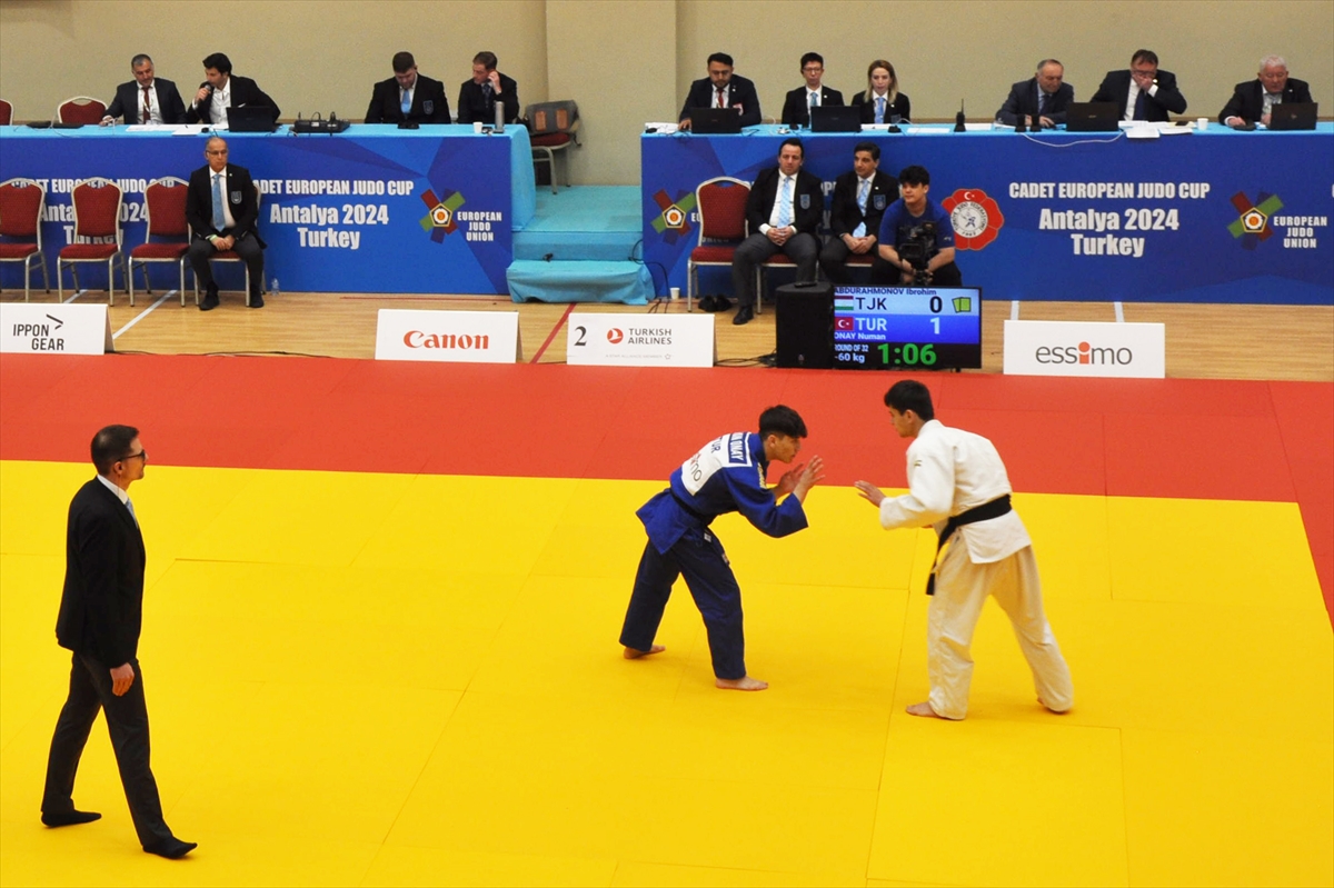 Ümitler Nazım Canca Avrupa Kupası Judo Turnuvası Antalya'da başladı