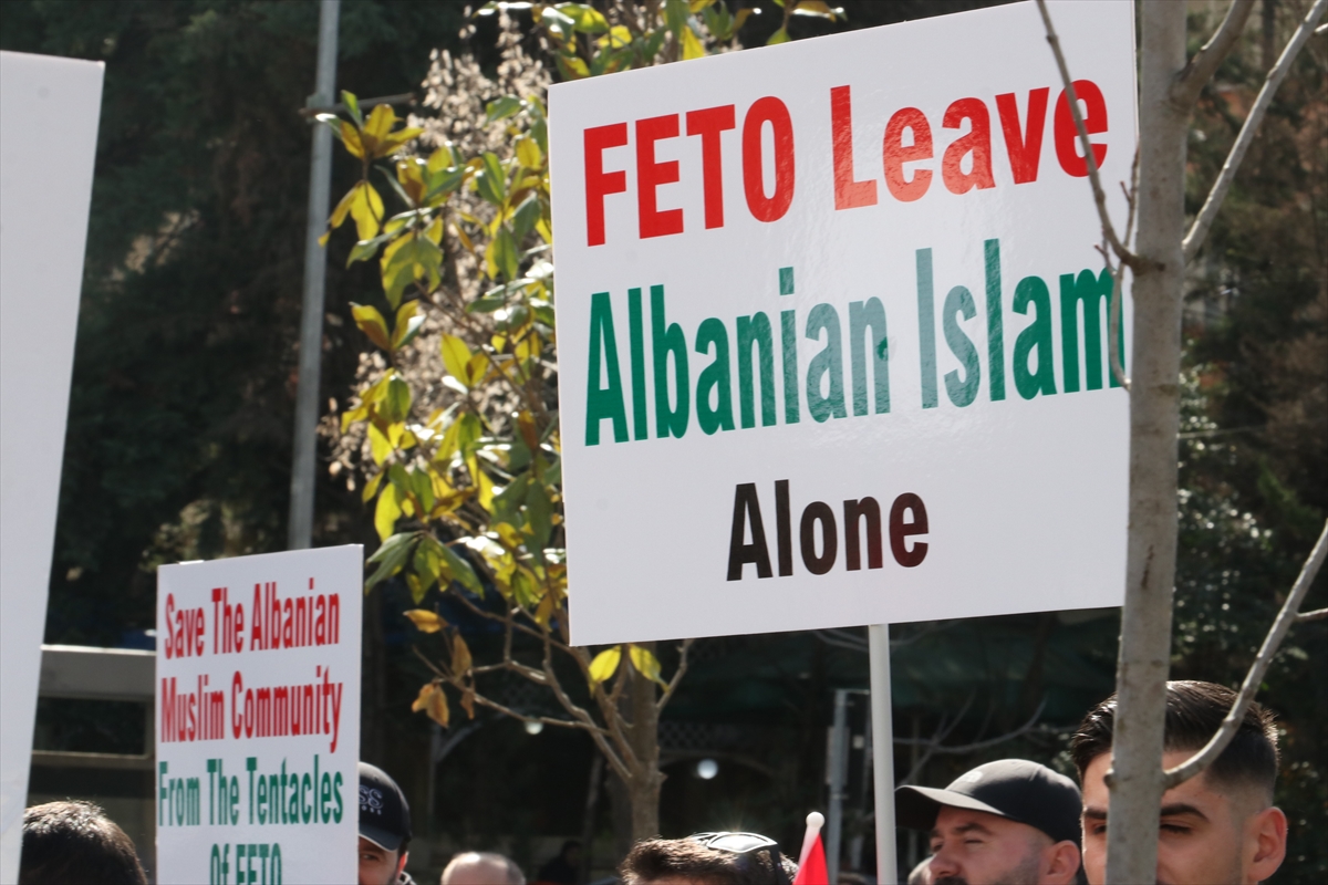 Müslüman Arnavut'u rahat bırak FETÖ