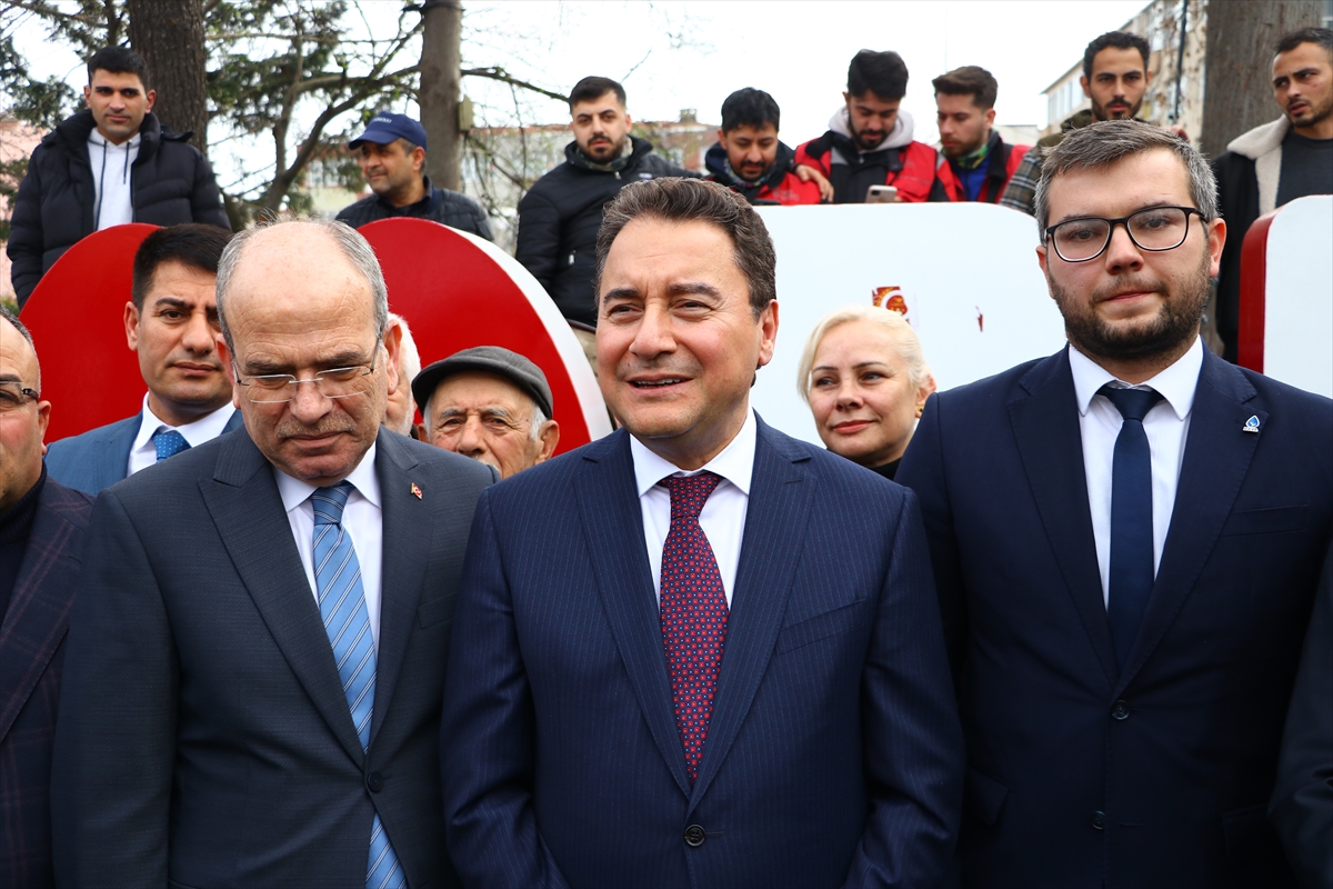 DEVA Partisi Genel Başkanı Babacan, Tekirdağ ve Kırklareli'nde ziyaretlerde bulundu