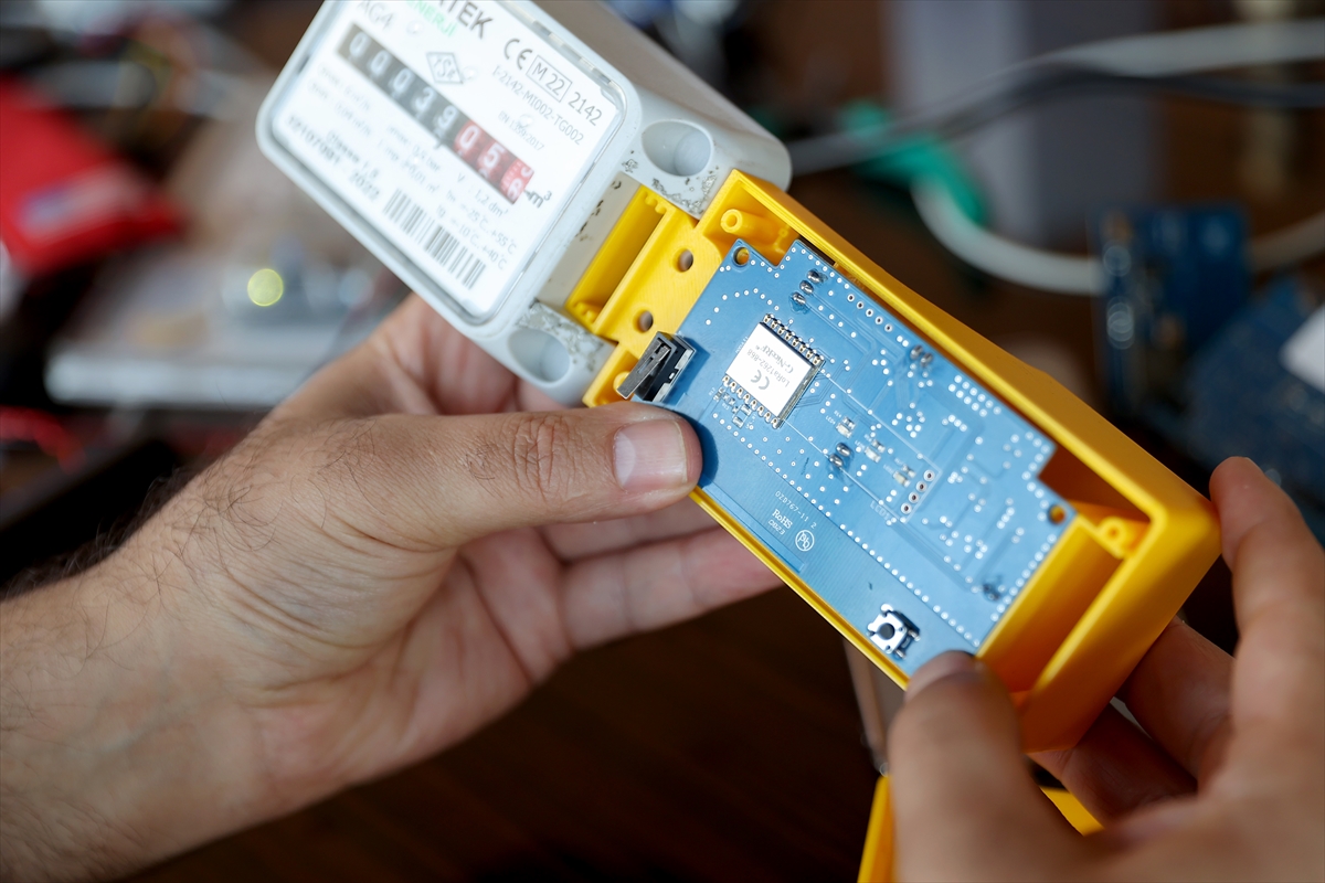 Trakya Teknopark'ta faaliyet gösteren firmadan su ve elektrik tüketimini analiz eden yazılım