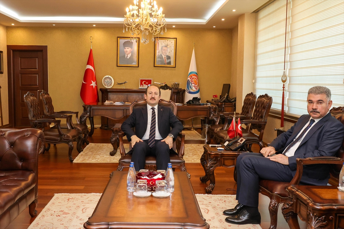 Mersin Emniyet Müdürü Kamil Karabörk, görevine başladı