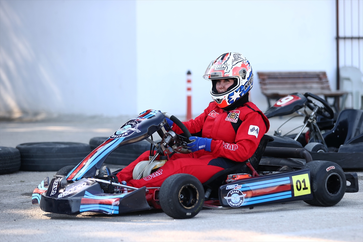 Otomobil sporlarının tek kadın il temsilcisi, hemcinslerini spora kazandırmayı hedefliyor