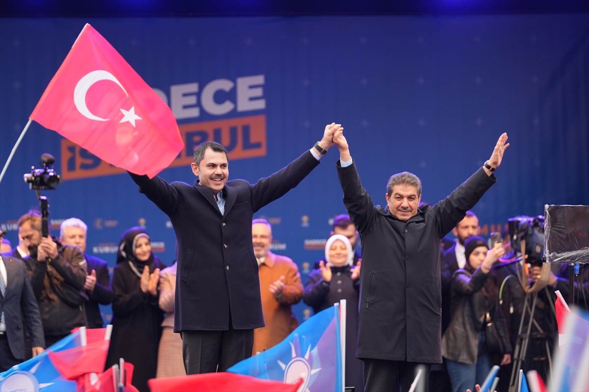 Kurum, " Yürüyerek gidin biz yapamıyoruz bu işi, diyorlar"