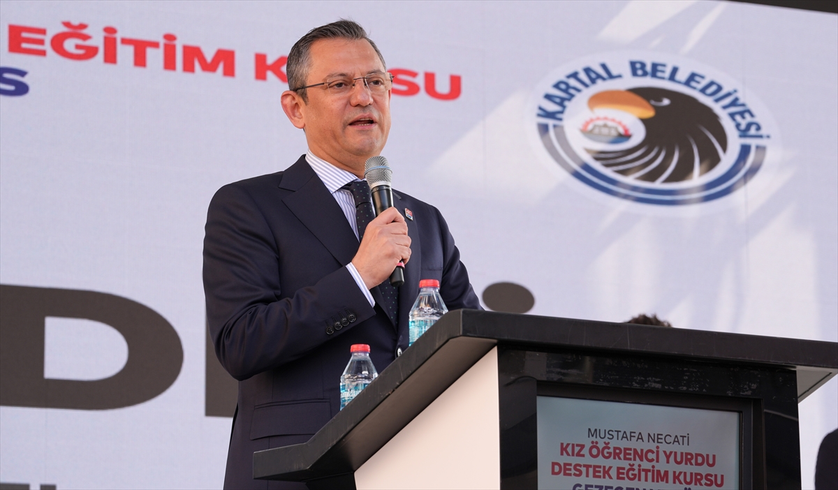 CHP Genel Başkanı Özel, Kartal'da toplu açılış töreninde