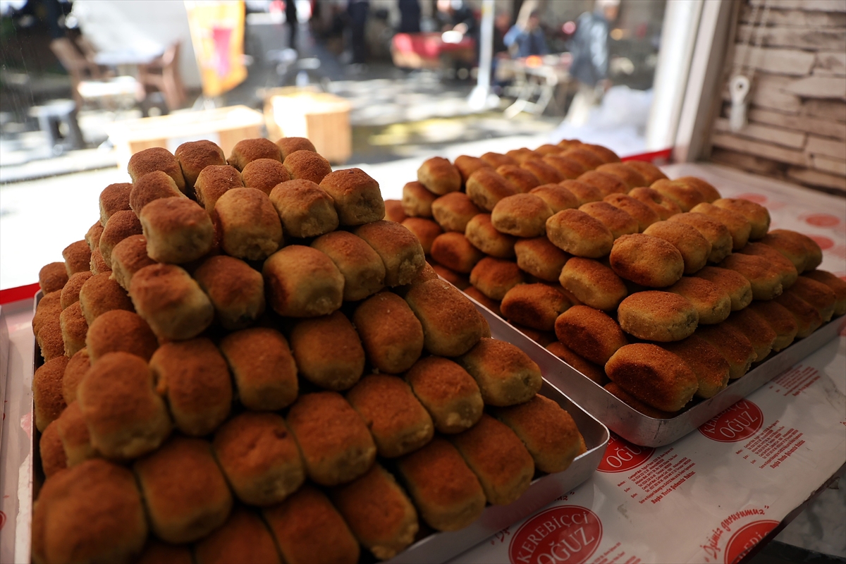 Ramazan sofralarının tescilli lezzeti kerebiç, kadınlara gelir kapısı oluyor