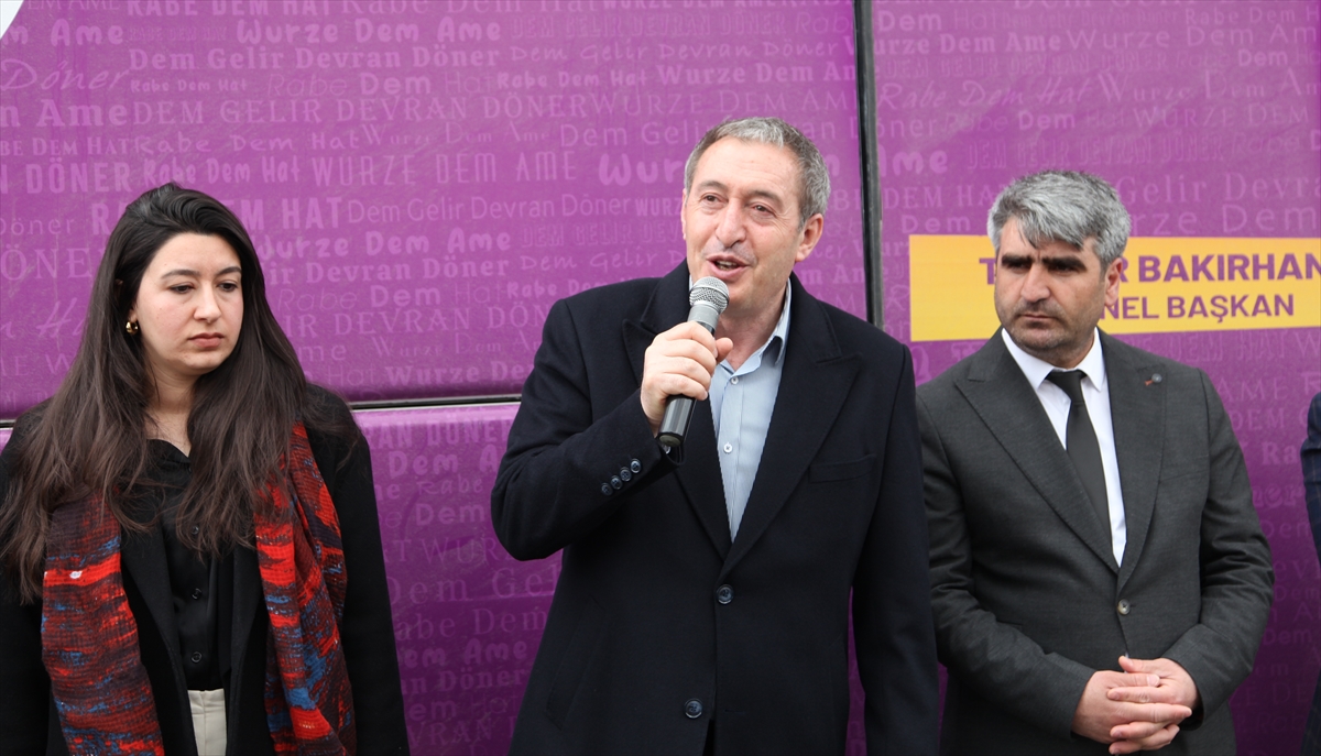 Ramazanın kardeşliğe, barışa, demokrasiye vesile olmasını diliyorum