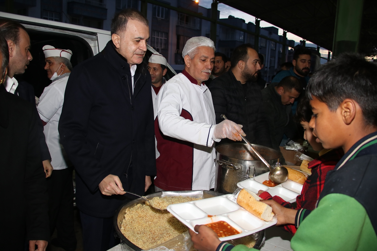 AK Parti Sözcüsü Çelik, Adana'nın Ceyhan ilçesinde iftara katıldı