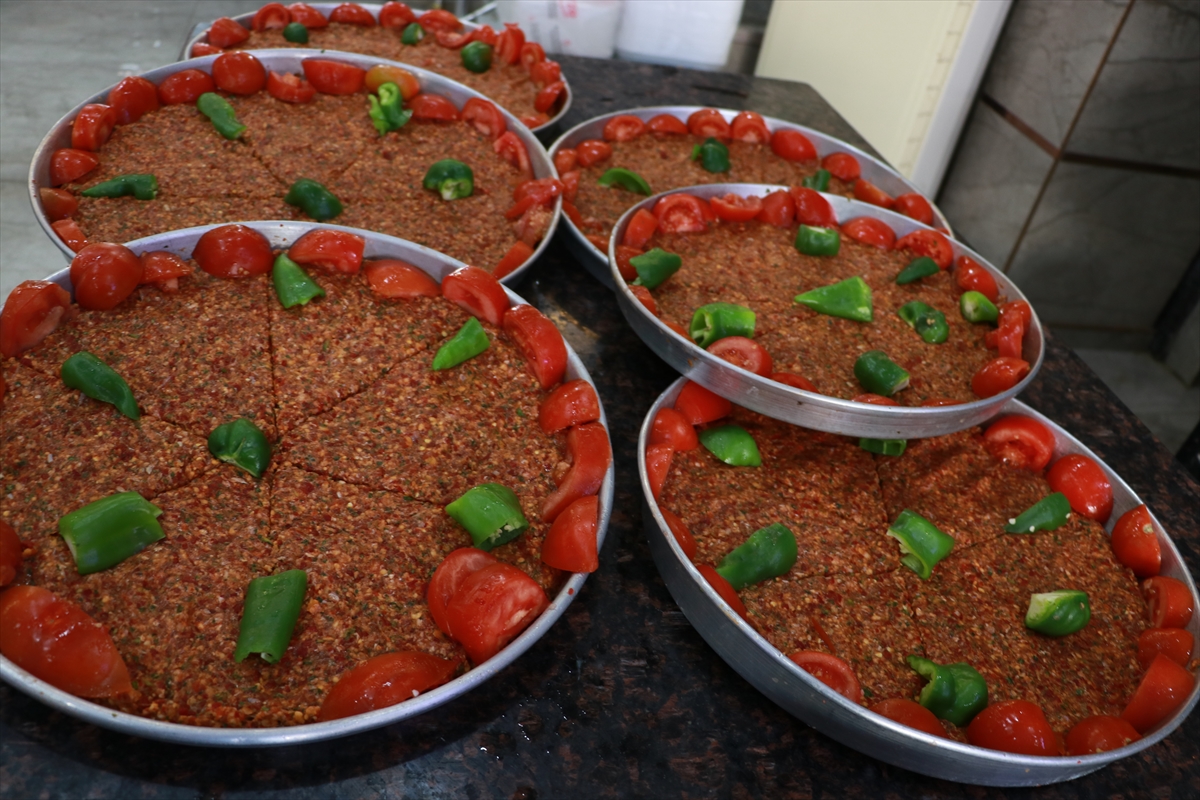 Tescilli Kilis tava iftar sofralarının vazgeçilmezi