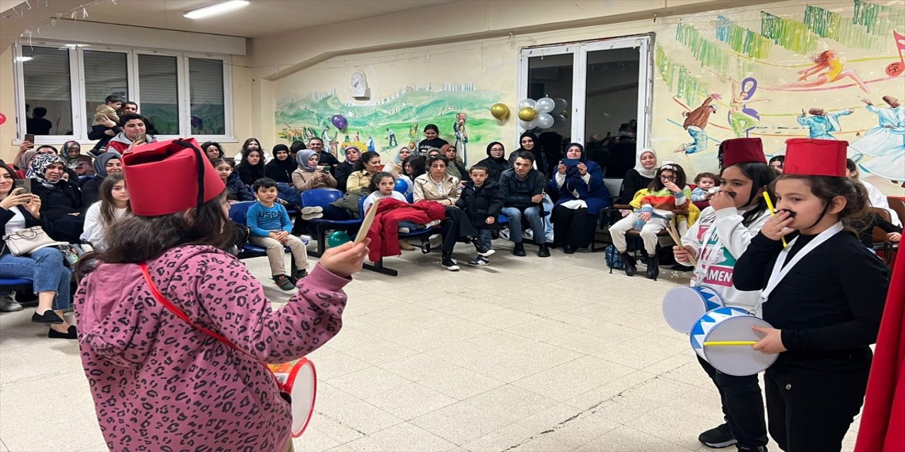 İtalya'da Türkçe ve Türk kültürü dersi alan öğrenciler ramazan etkinliğinde bir araya geldi