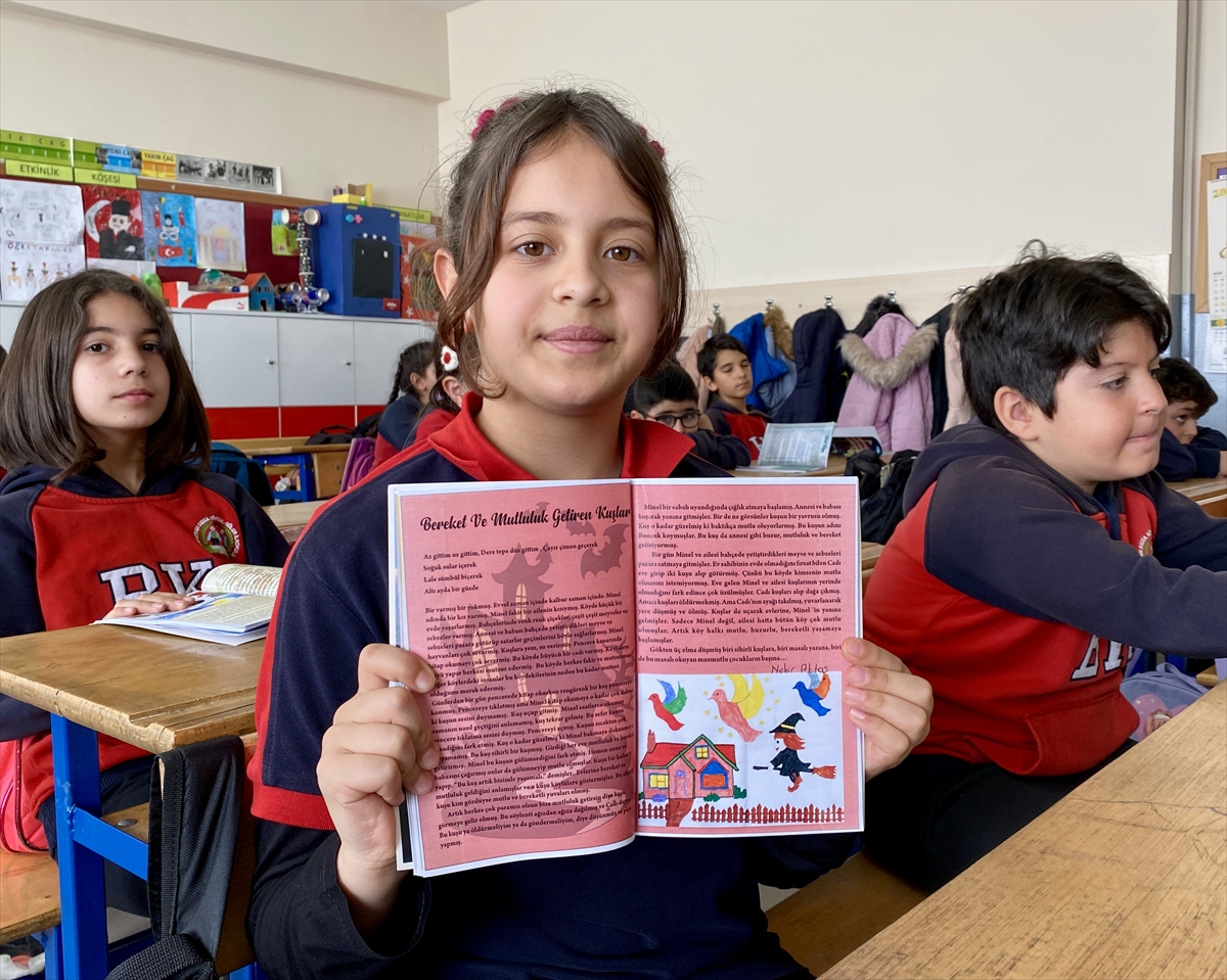"Minik Ahiler" hayal dünyalarını masallara yansıttı