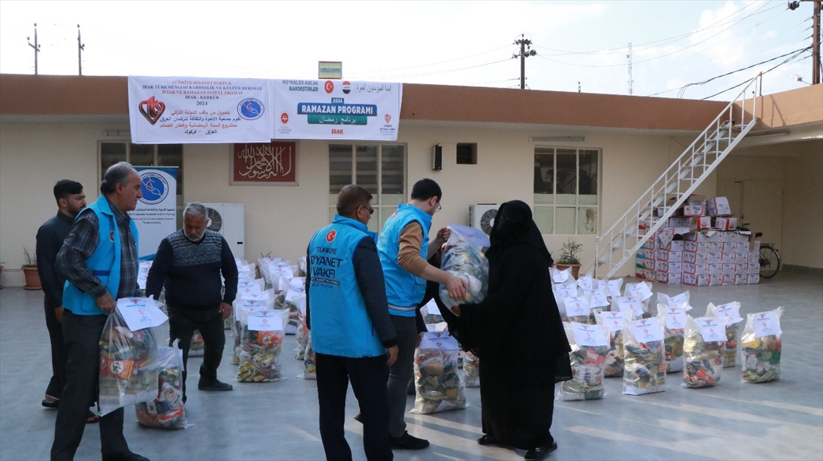 TDV'den Kerkük'te 175 aileye gıda yardımı ve 200 kişiye toplu iftar
