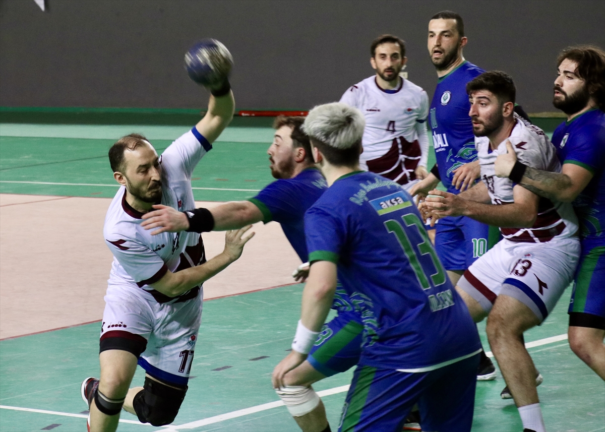 Trabzon Büyükşehir Belediyespor: 25 - Rize Belediyespor: 24