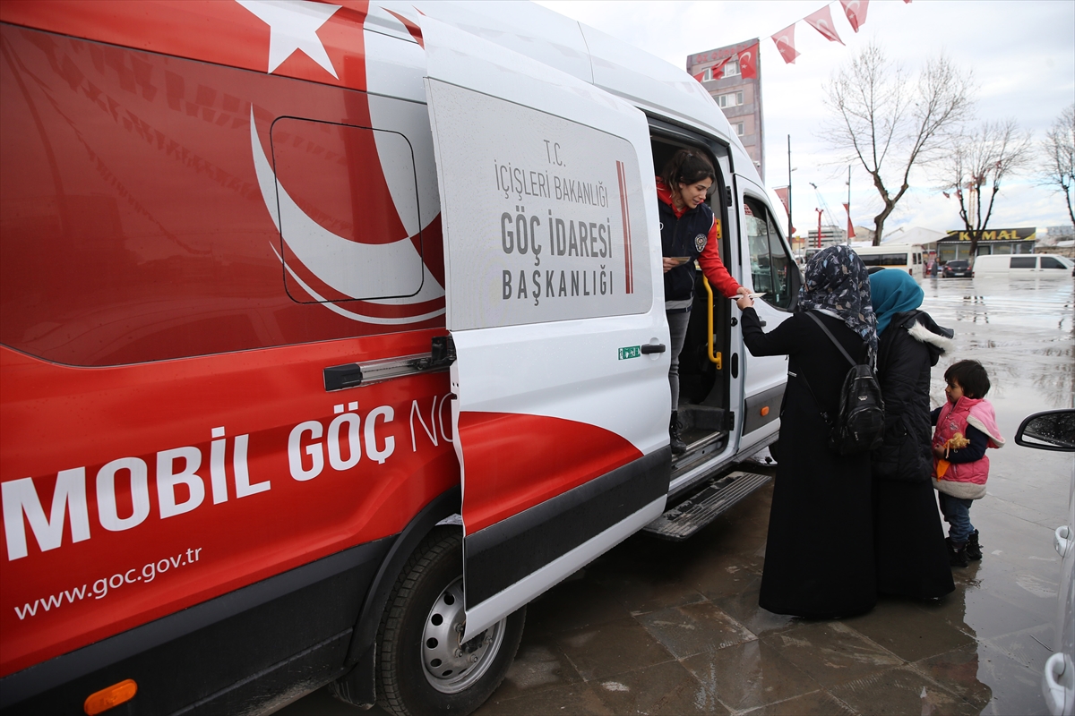 Mobil Göç Noktası aracı 4 ayda 151 düzensiz göçmen tespit etti