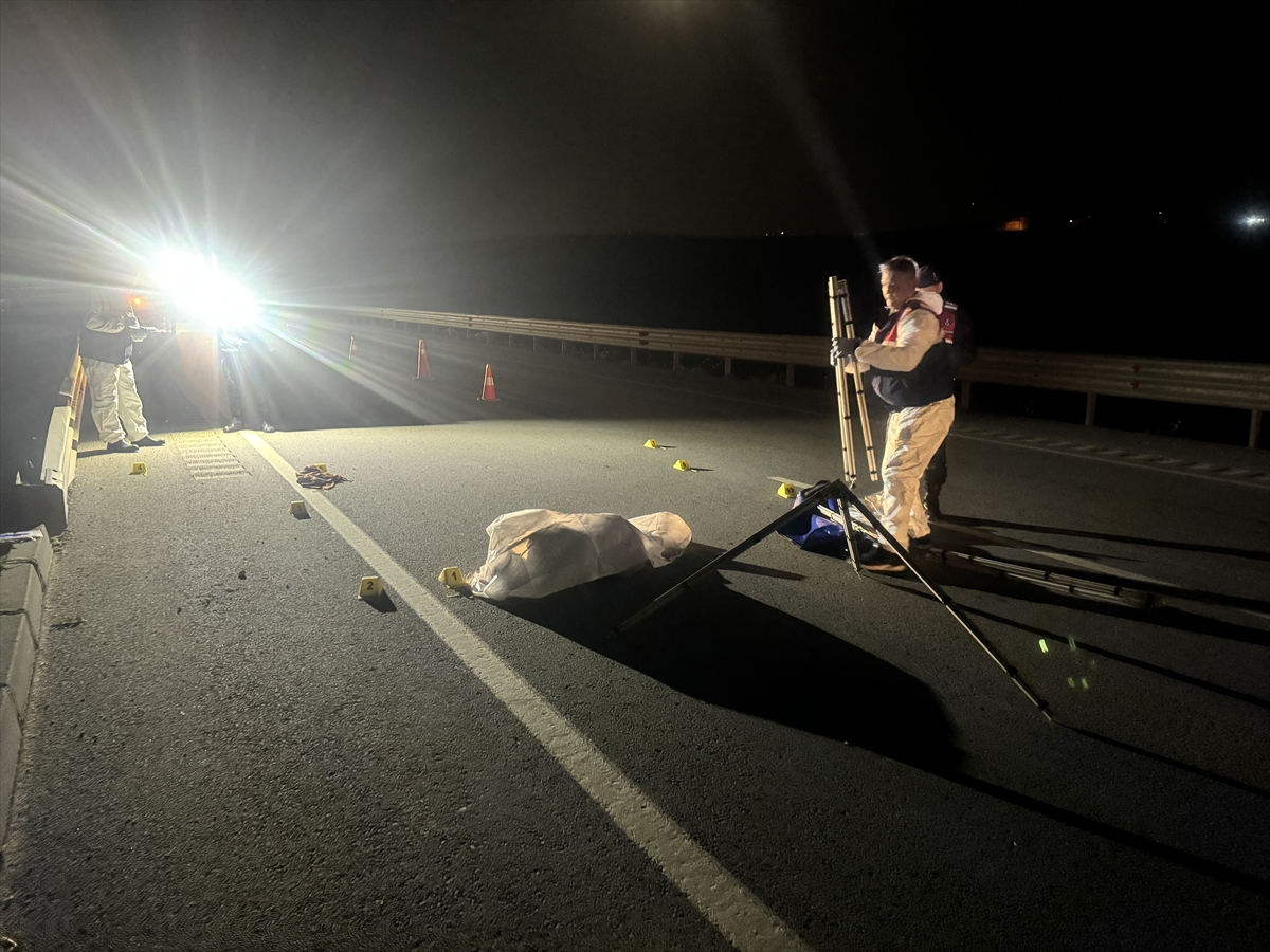 Gaziantep'te kara yolu kenarında kadın cesedi bulundu