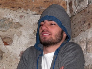 Porno video: Jinsiy ayol bilan uchlik jinsiy aloqa Qadimgi xola onlayn sikish