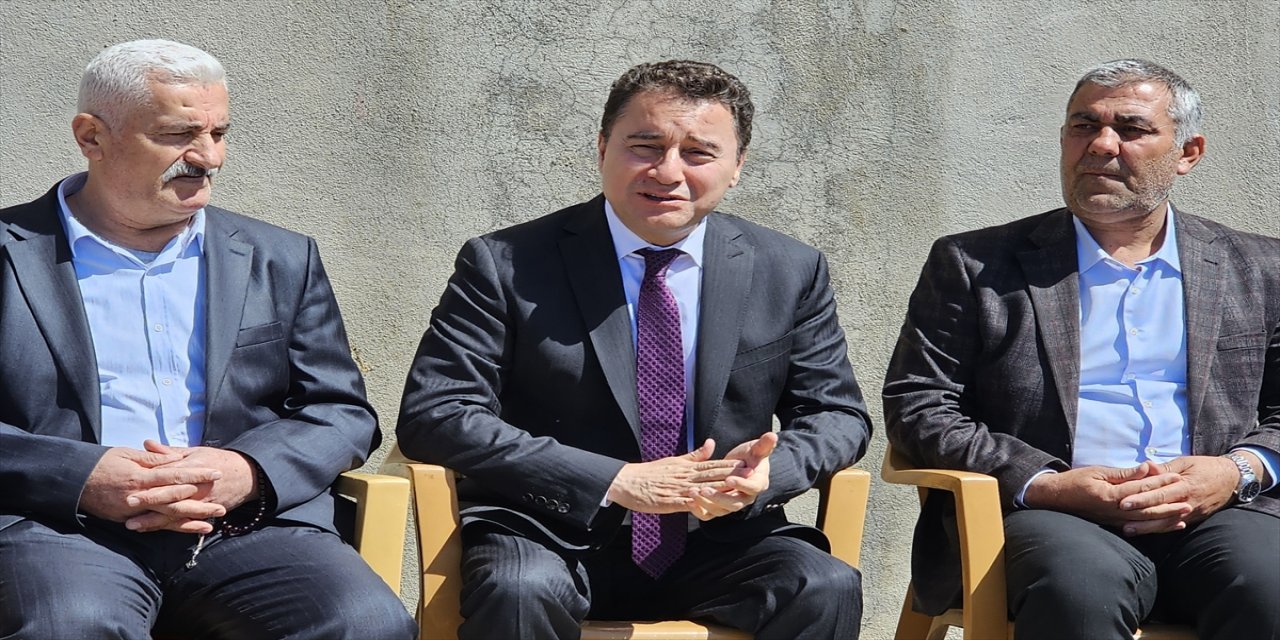 Ali Babacan Siirt Pervari'ye ziyaret gerçekleştirdi.