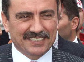 MUHSİN YAZICIOĞLU KİMDİR?