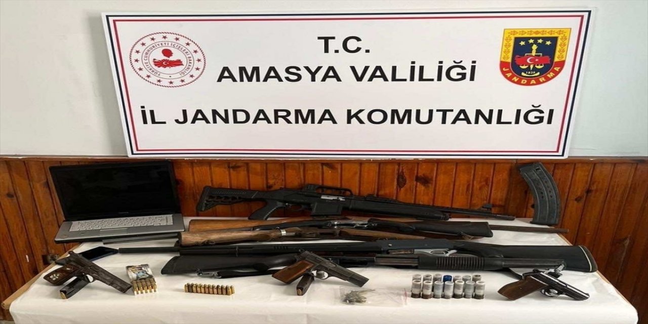 Amasya'da yapılan kaçakçılık operasyonunda 6 kişi gözaltına alındı.