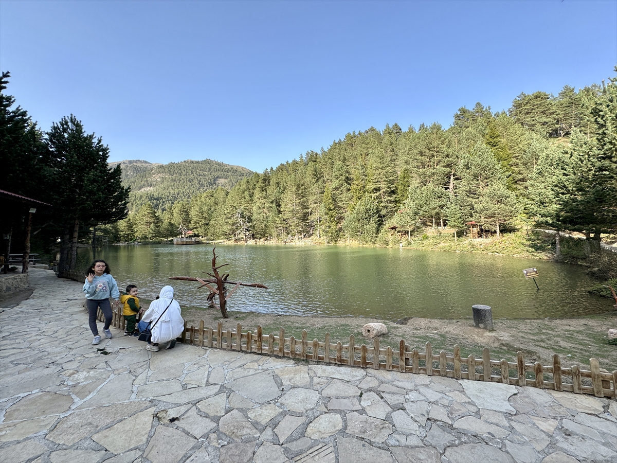 Limni Gölü Tabiat Parkı'nda  turizm hareketlendi