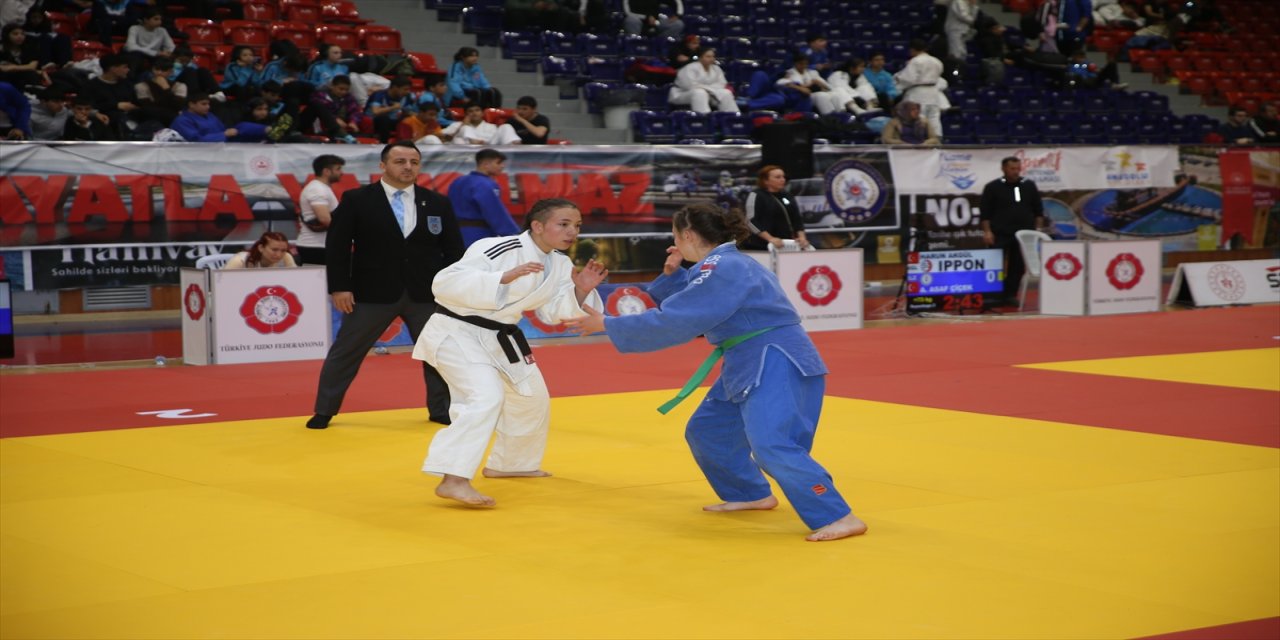 Spor Toto Yıldızlar Türkiye Judo,Şampiyonası final maçlarının ardından Ordu'da tamamlandı.