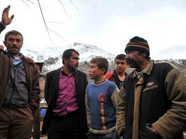 Enkaz için zirveye böyle çıktılar