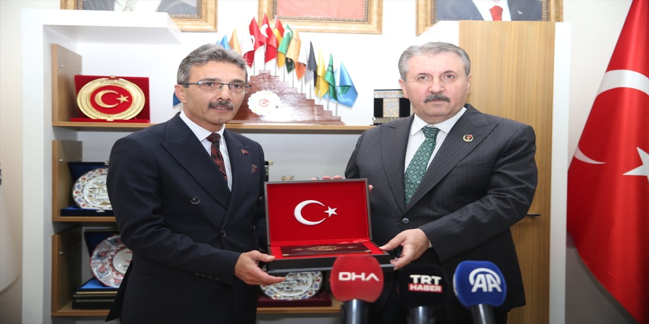 "Terörle mücadele terörün tüm unsurlarına karşı topyekun yapılacak bir mücadeledir"