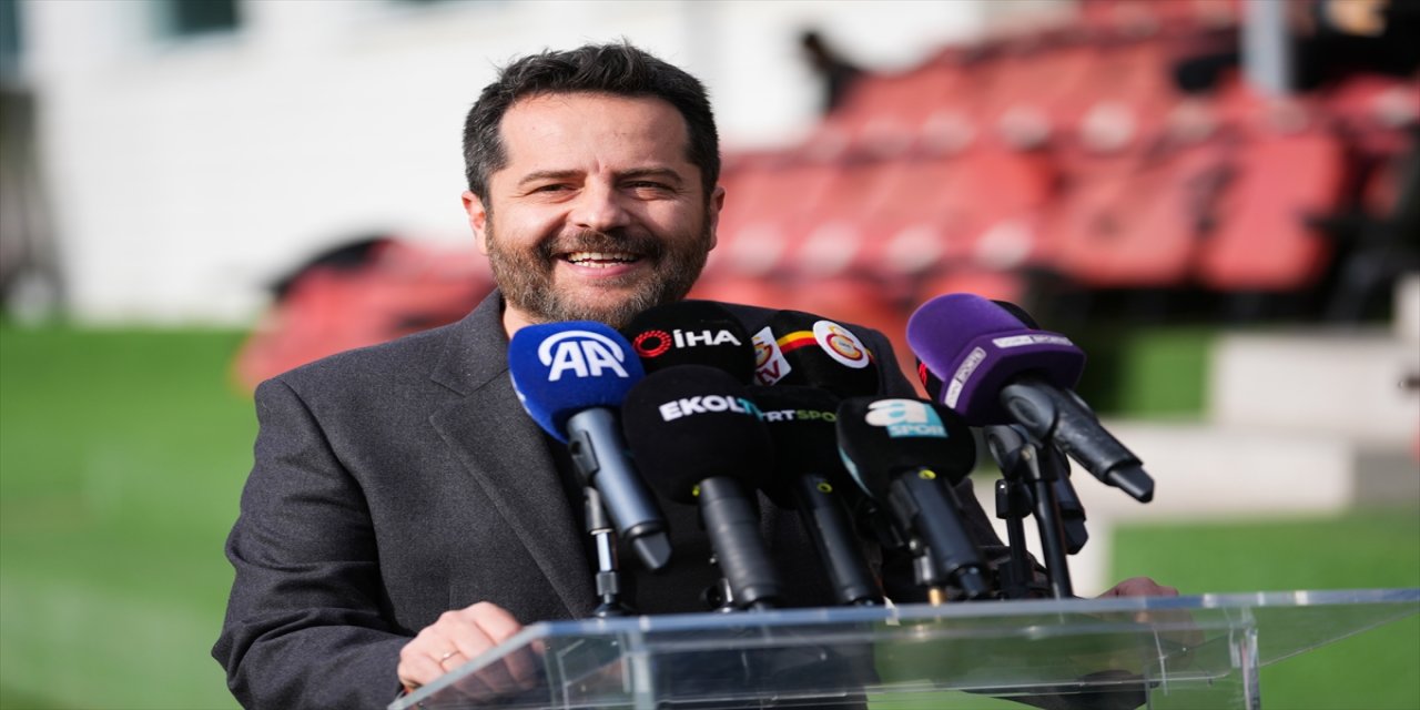 "Mertens Galatasaray'da kalmak istiyor, İstanbul'u seviyor."