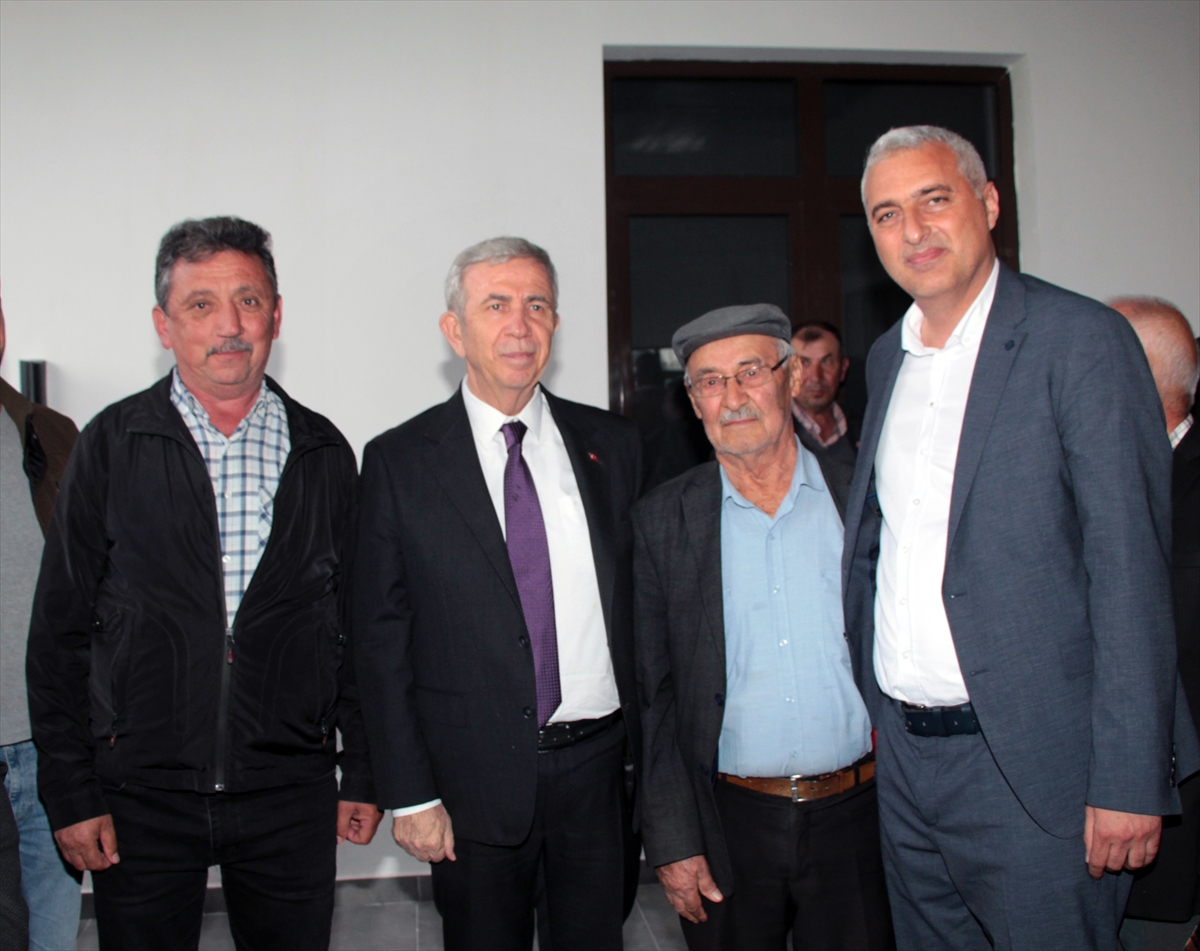 Mansur Yavaş, Beypazarı'nda STK temsilcileriyle buluştu