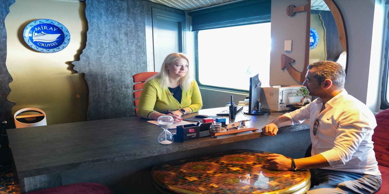 Tanışıp evlendikleri gemiler hem iş yerleri hem evleri oldu