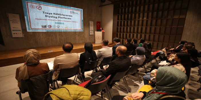Troya Müzesi'nde "Uluslararası Kültürel ve İşletme Çalışmaları Çalıştayı" yapıldı