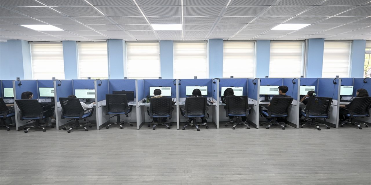 "Türkçe Dört Beceri Sınavı", 40 ilde 11 bine yakın öğrencinin katılımıyla tamamlandı.