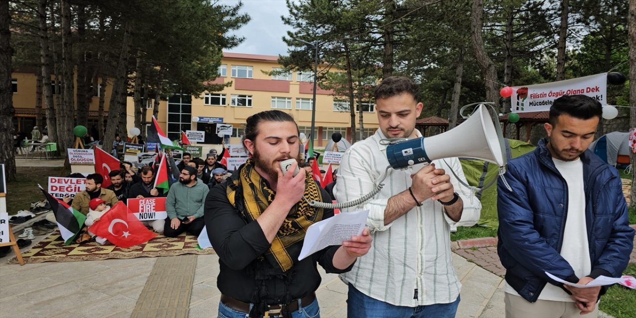 "Amerika'da dalga dalga yayılan Filistin eylemlerine, Çorum'dan da selam gönderiyoruz."