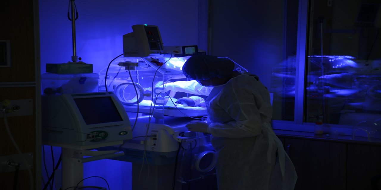 "İlk müdahalelerini biz yapıyoruz, onların yaşam mücadelelerine şahit oluyoruz."